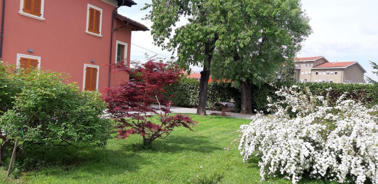 Chiara Apartment Кунео Екстериор снимка